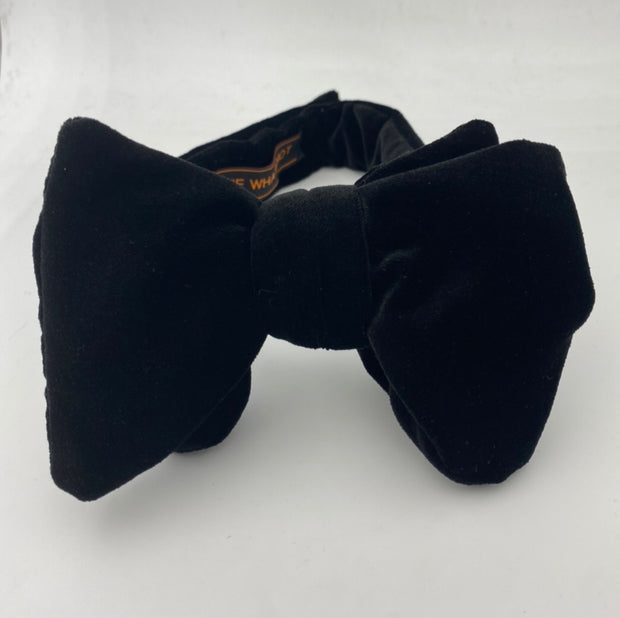 Black Velvet Classic Bow Tie